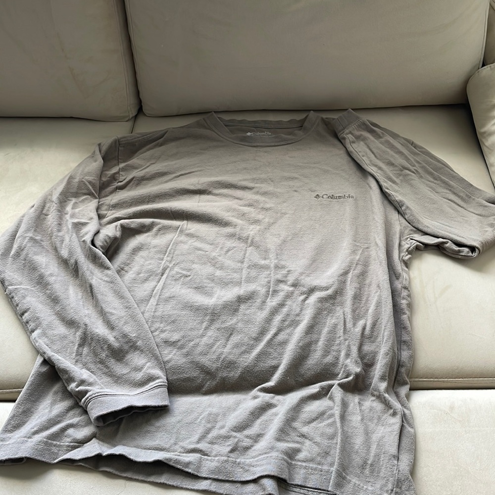 Columbia long sleeve shirt